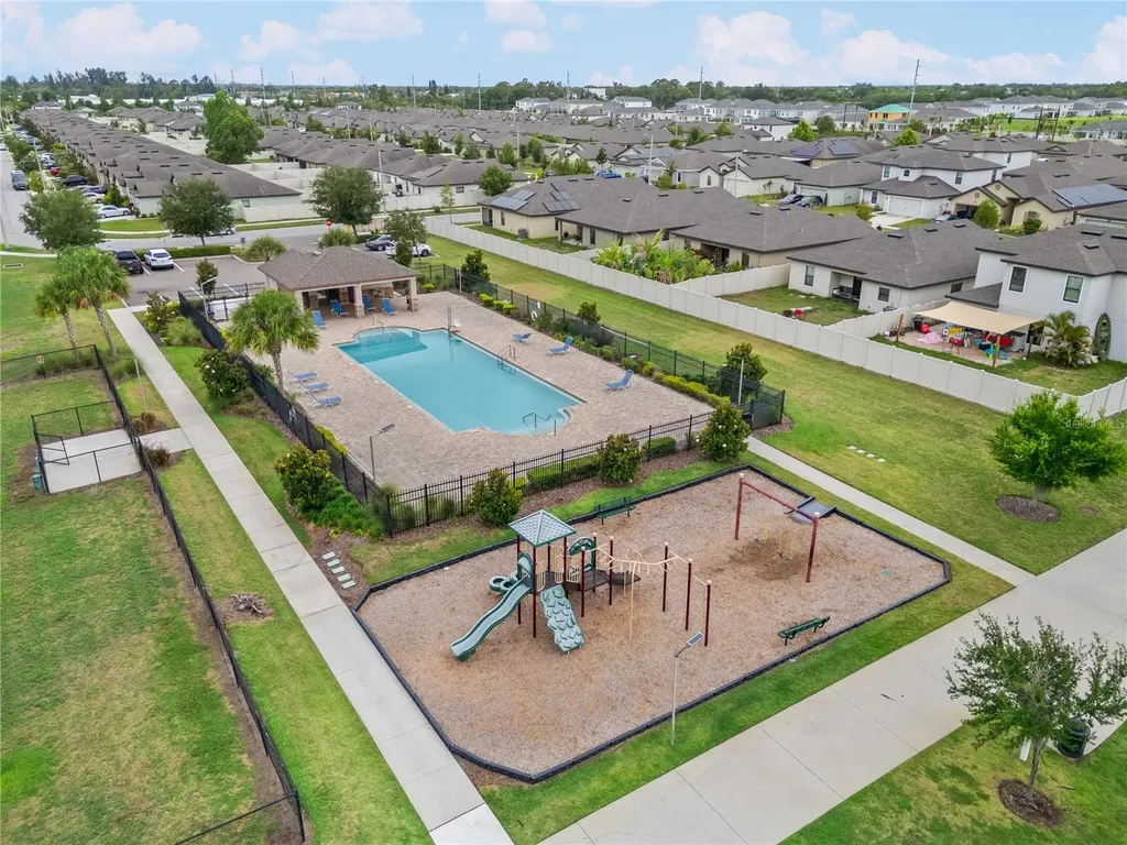 1731 Chatham Green Circle Ruskin FL 33570