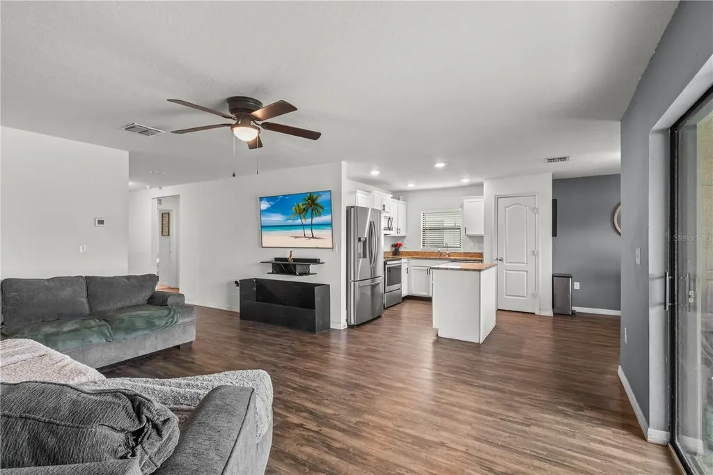 1731 Chatham Green Circle Ruskin FL 33570