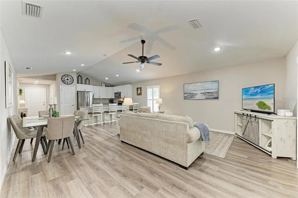 823 Bacon Avenue Sarasota FL 34232