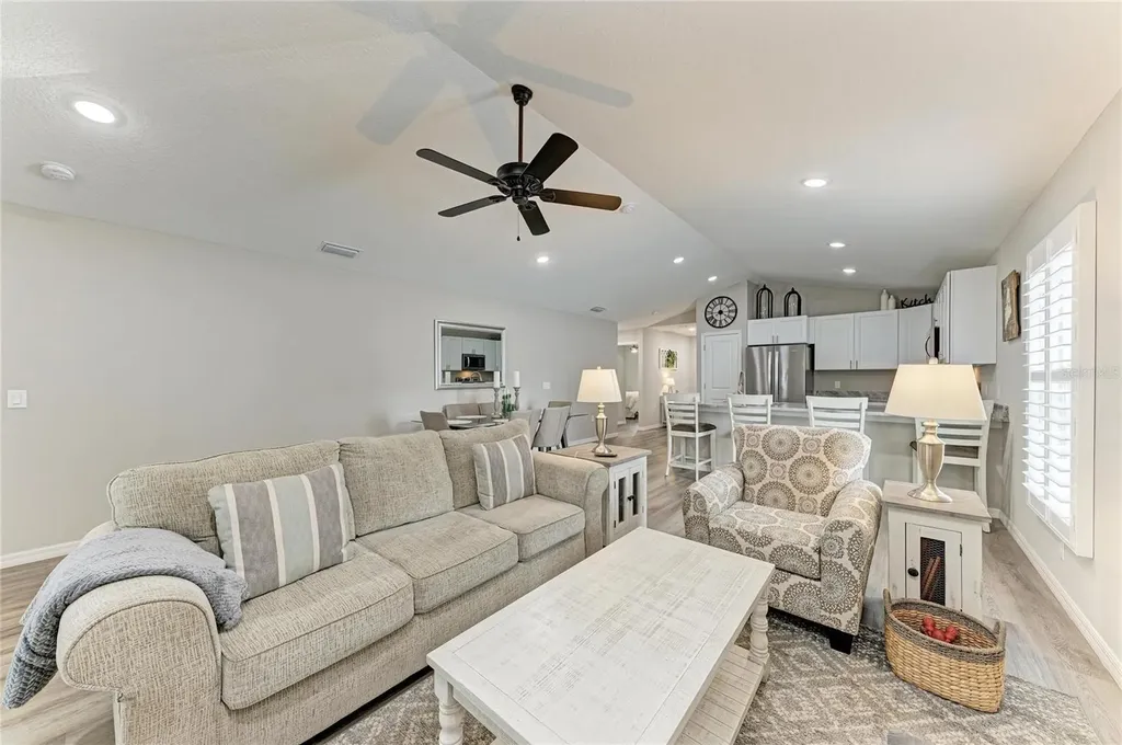 823 Bacon Avenue Sarasota FL 34232