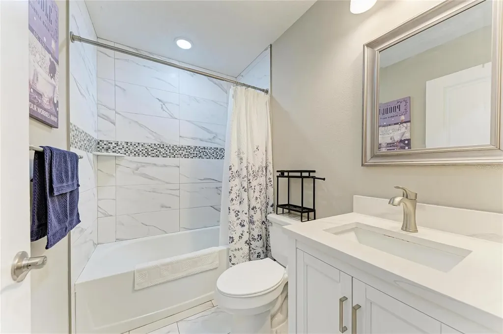 823 Bacon Avenue Sarasota FL 34232