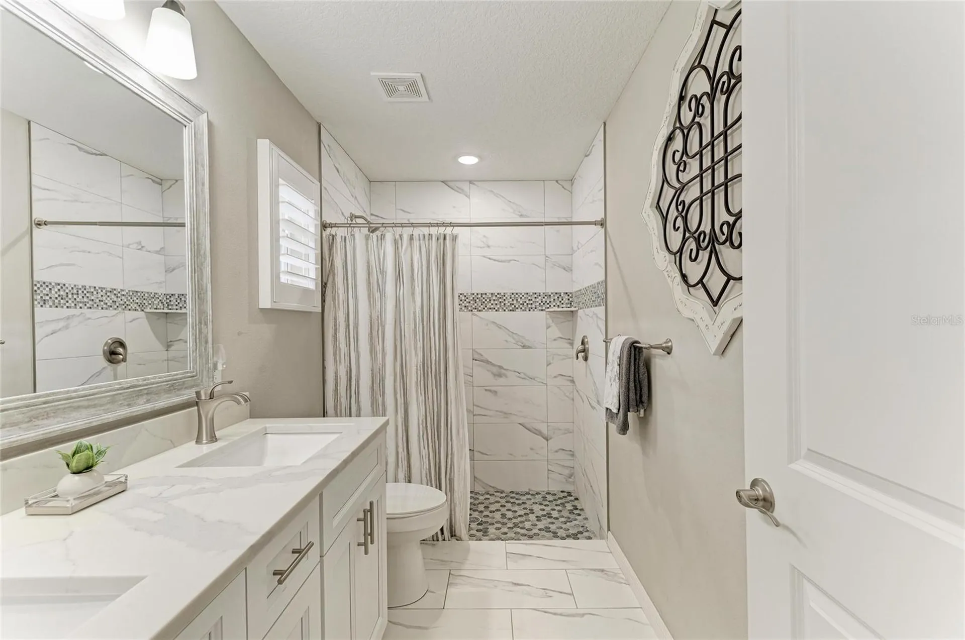 823 Bacon Avenue Sarasota FL 34232
