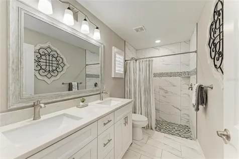 823 Bacon Avenue Sarasota FL 34232