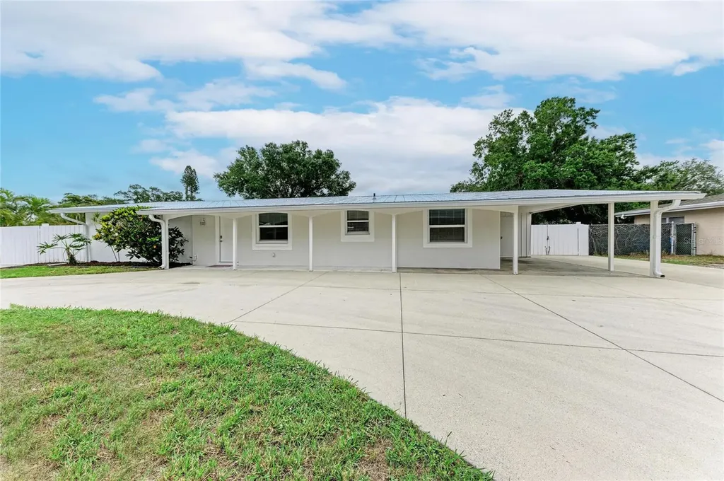 2714 Datura Street Sarasota FL 34239