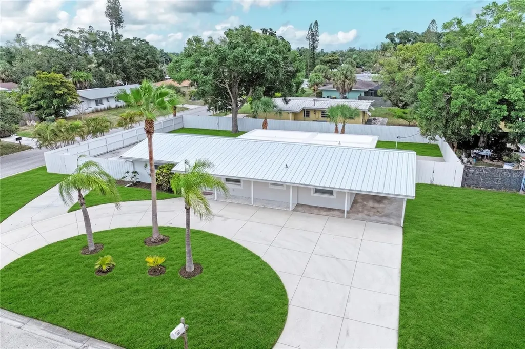 2714 Datura Street Sarasota FL 34239