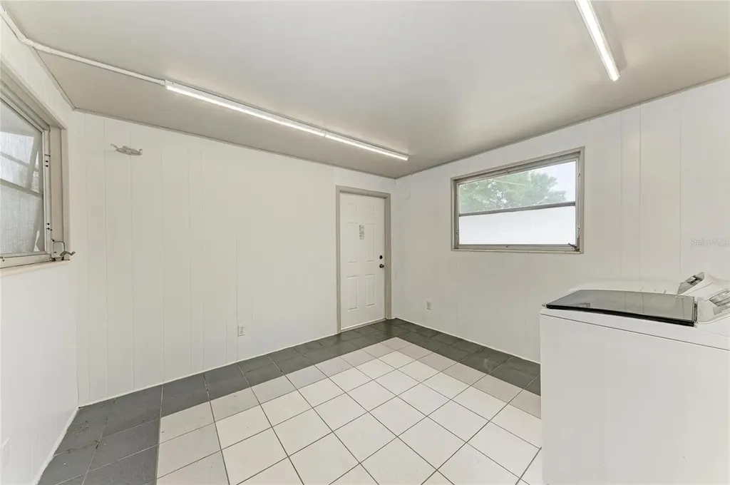 2714 Datura Street Sarasota FL 34239