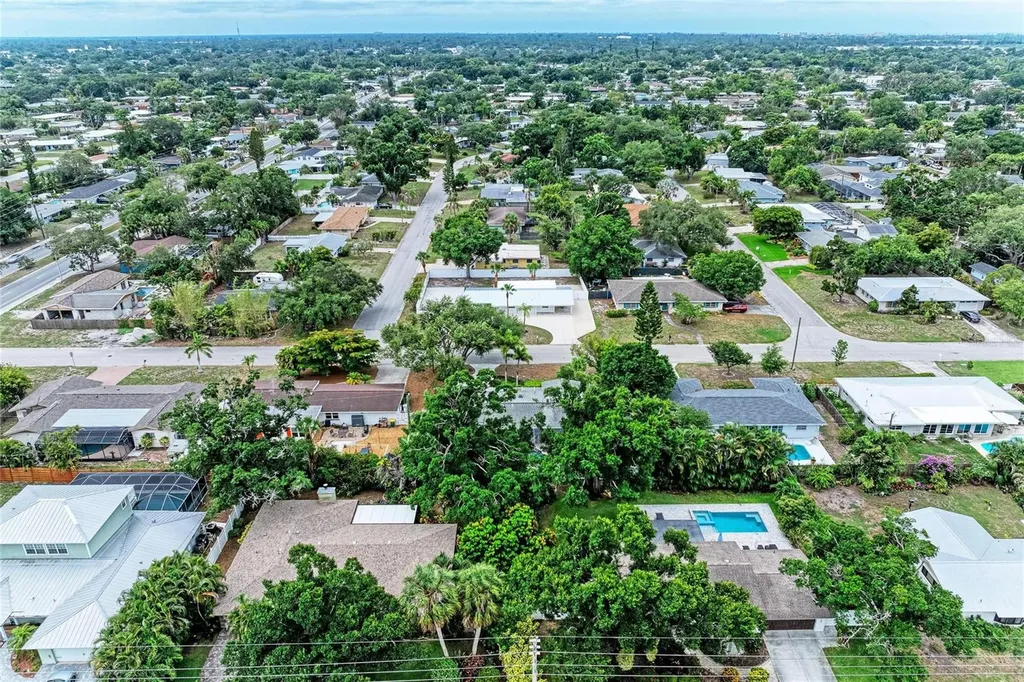 2714 Datura Street Sarasota FL 34239