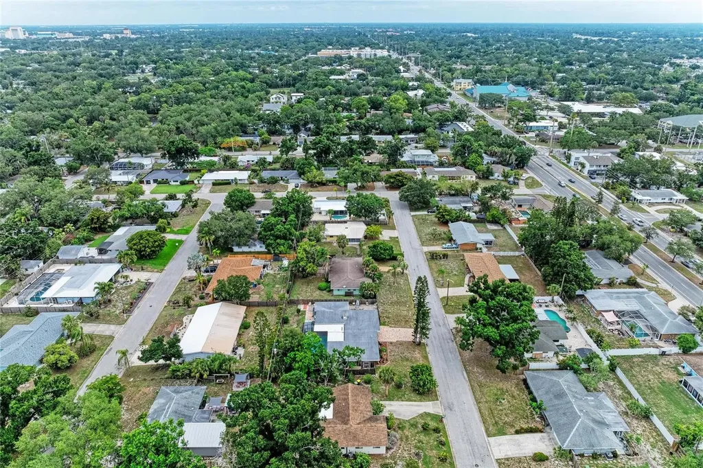 2714 Datura Street Sarasota FL 34239