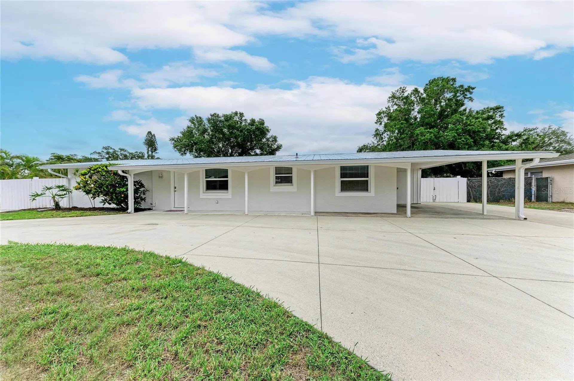 2714 Datura Street Sarasota FL 34239