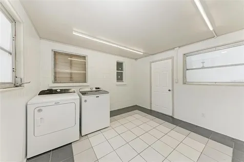2714 Datura Street Sarasota FL 34239