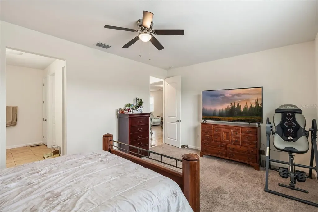 31724 Broadwater Avenue Leesburg FL 34748