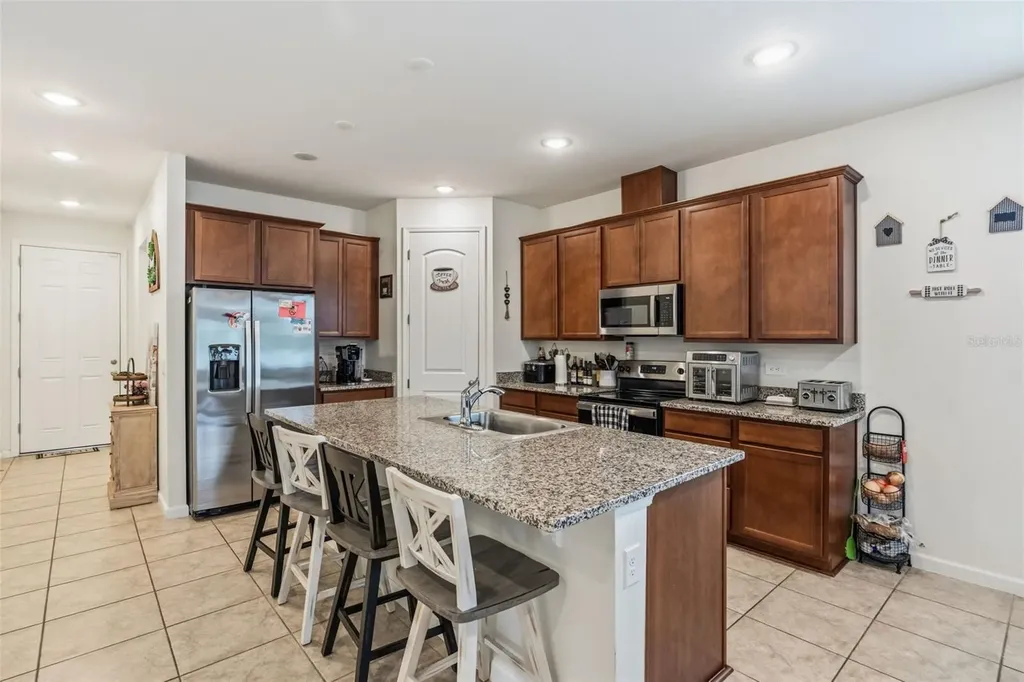 31724 Broadwater Avenue Leesburg FL 34748