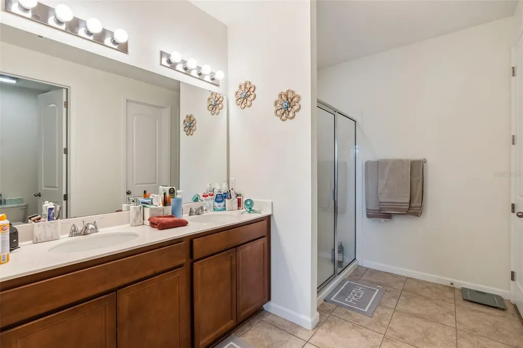31724 Broadwater Avenue Leesburg FL 34748