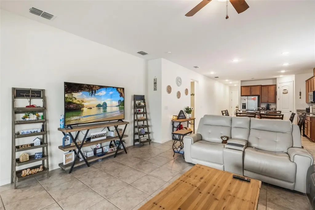31724 Broadwater Avenue Leesburg FL 34748