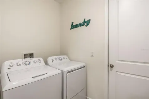 31724 Broadwater Avenue Leesburg FL 34748
