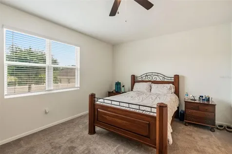 31724 Broadwater Avenue Leesburg FL 34748