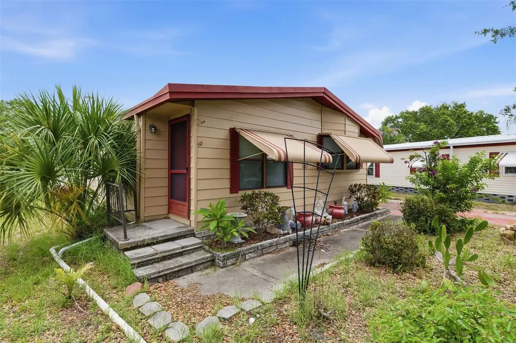 410 Dolphin Drive S Oldsmar FL 34677
