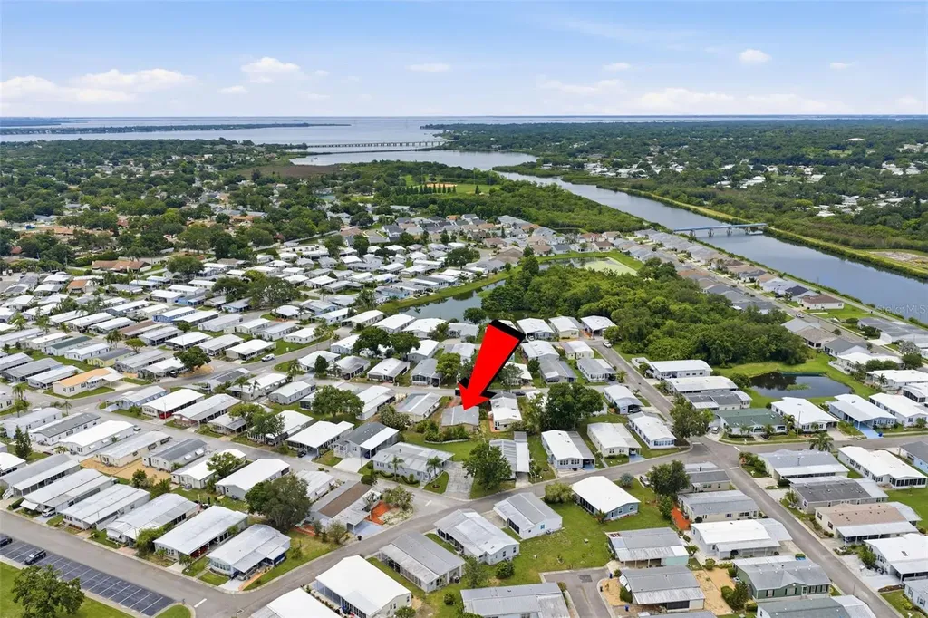 410 Dolphin Drive S Oldsmar FL 34677