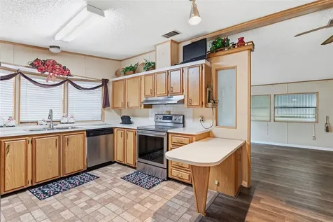 410 Dolphin Drive S Oldsmar FL 34677