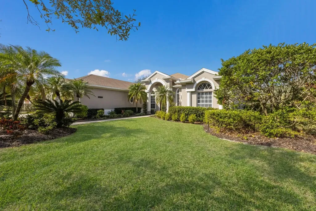 9405 Boxthorn Place Bradenton FL 34202