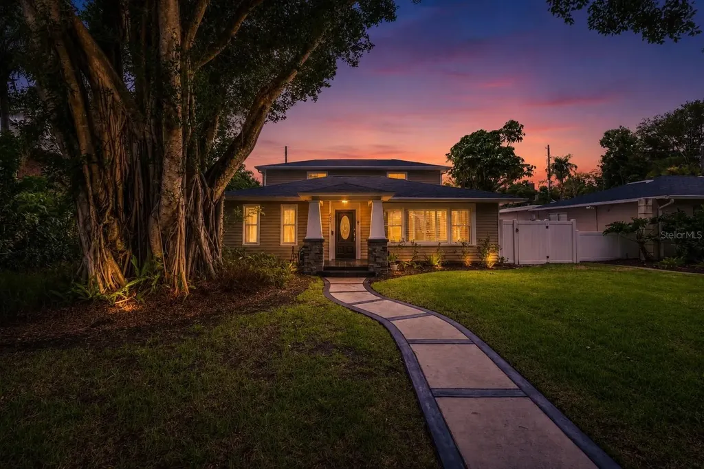 427 Villagrande Avenue S St Petersburg FL 33707