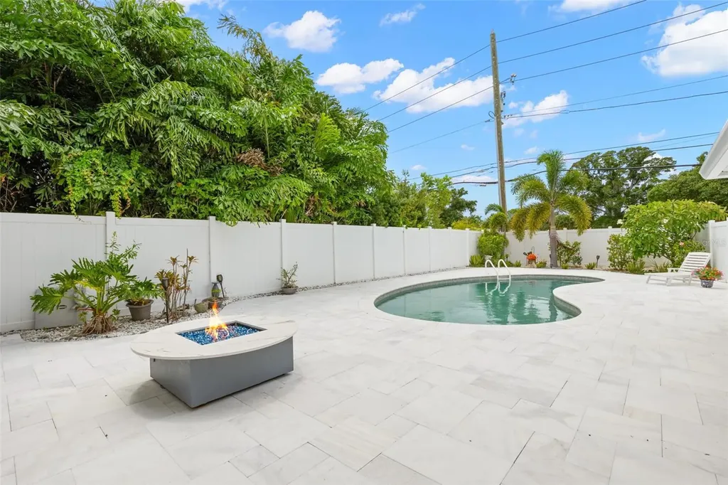 427 Villagrande Avenue S St Petersburg FL 33707