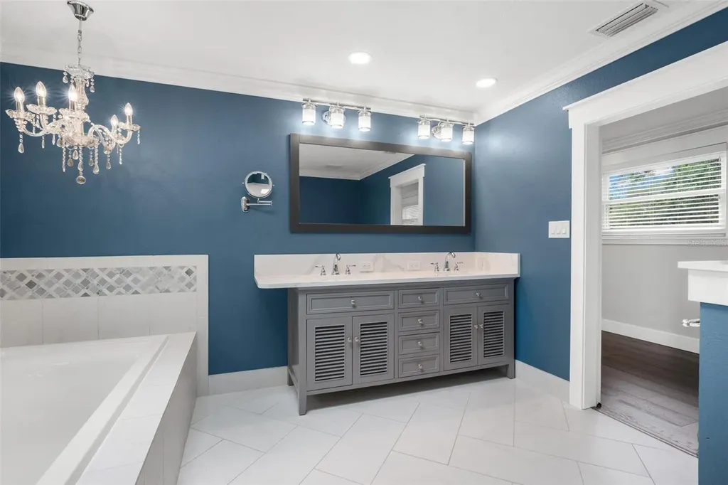 427 Villagrande Avenue S St Petersburg FL 33707