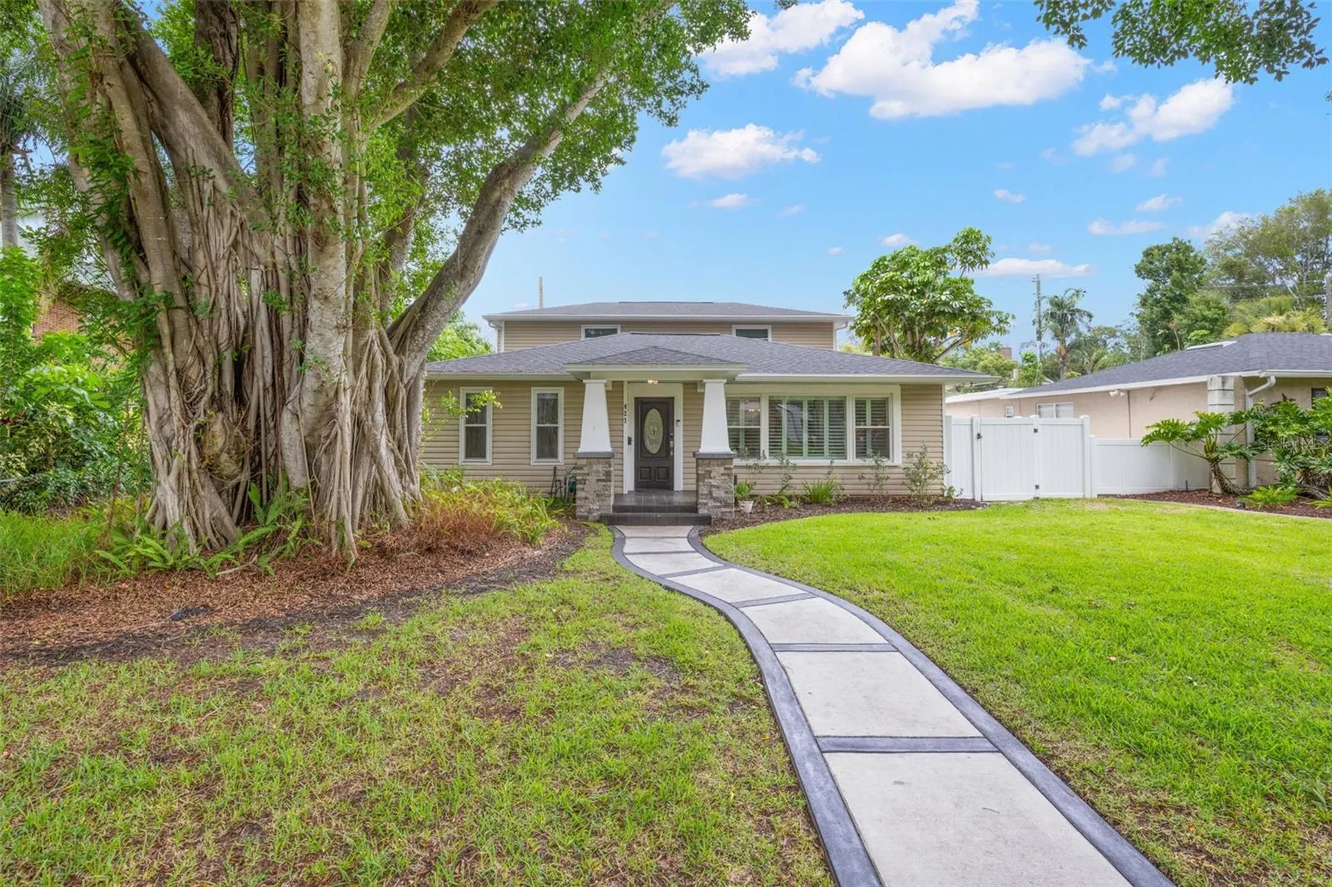 427 Villagrande Avenue S St Petersburg FL 33707