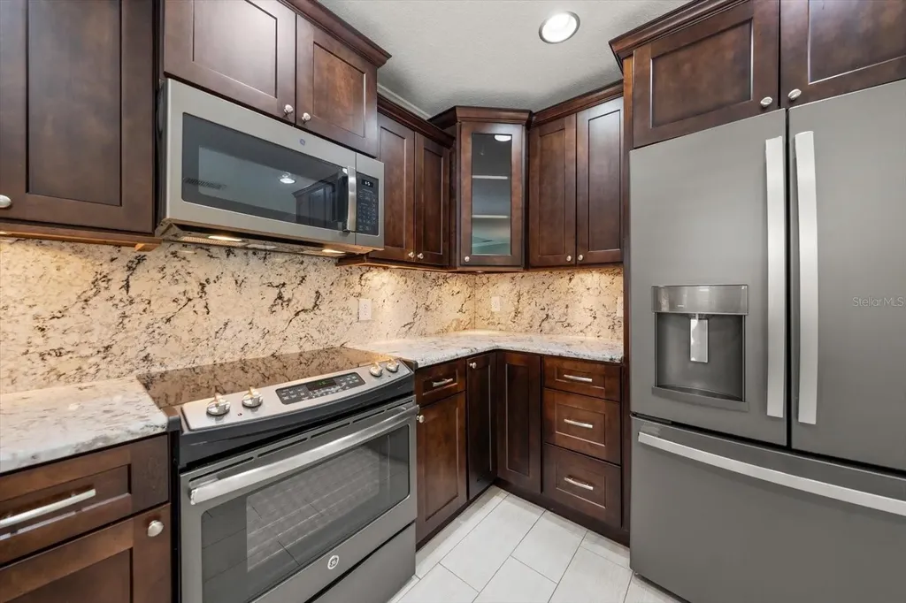 209 Live Oak Lane Largo FL 33770