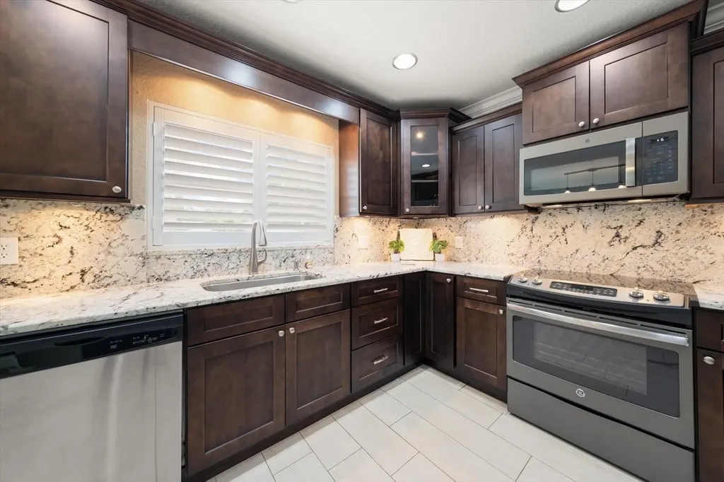 209 Live Oak Lane Largo FL 33770