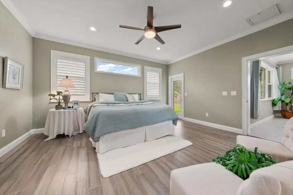 209 Live Oak Lane Largo FL 33770