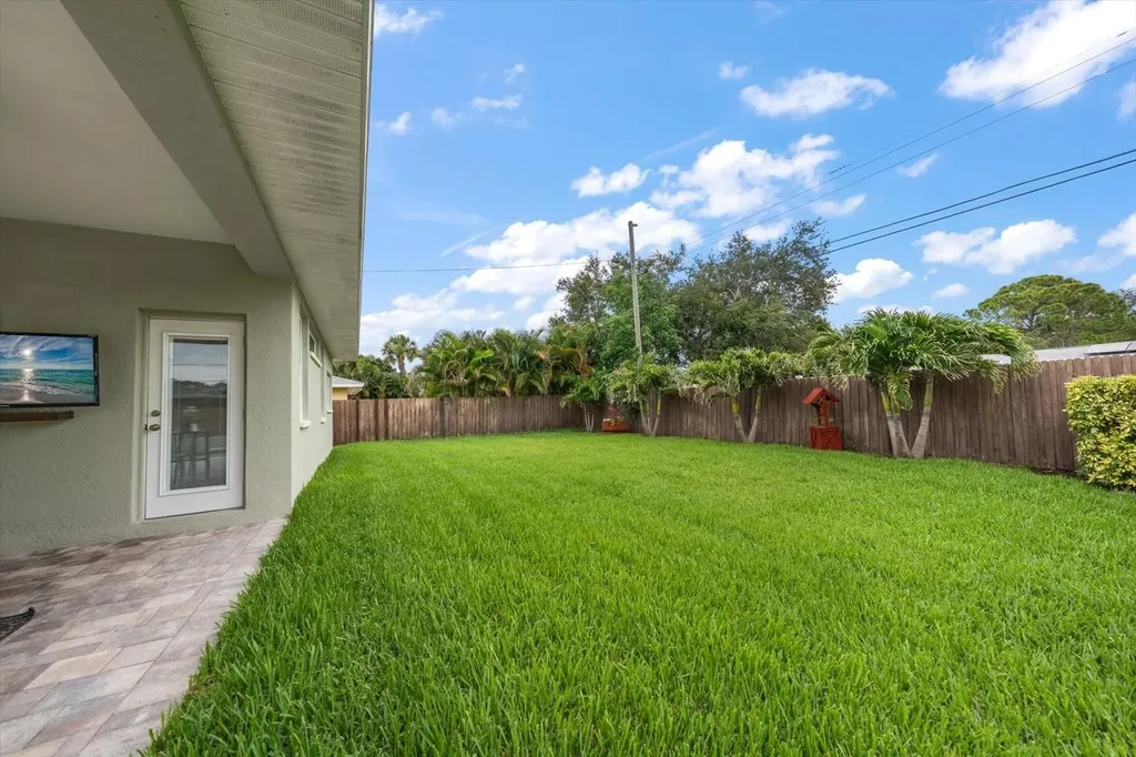 209 Live Oak Lane Largo FL 33770
