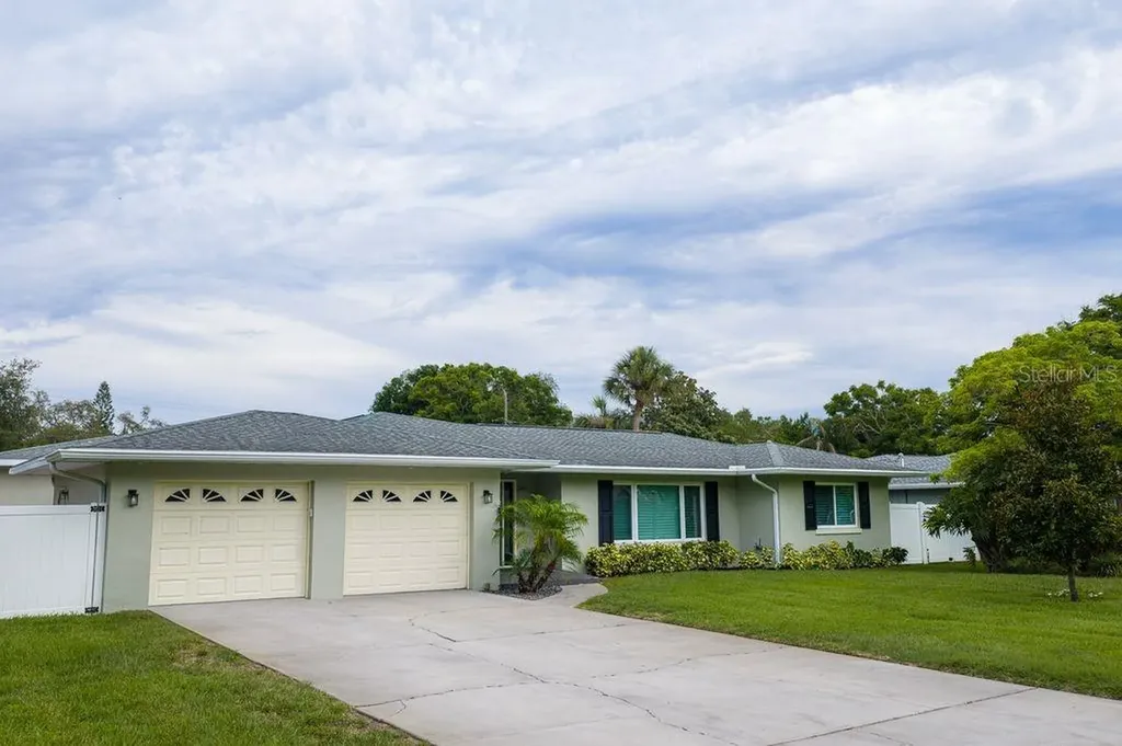 209 Live Oak Lane Largo FL 33770
