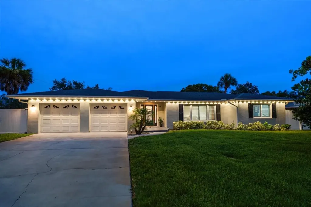 209 Live Oak Lane Largo FL 33770
