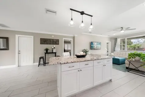 209 Live Oak Lane Largo FL 33770