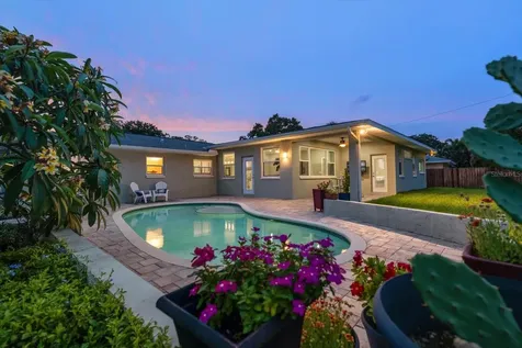 209 Live Oak Lane Largo FL 33770