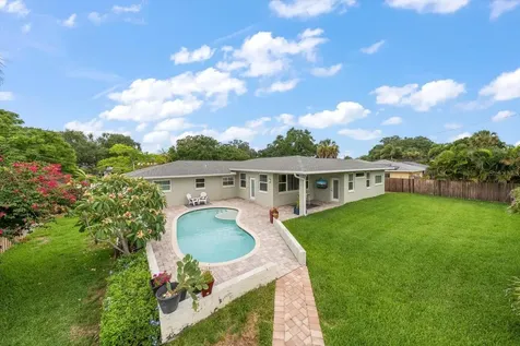 209 Live Oak Lane Largo FL 33770
