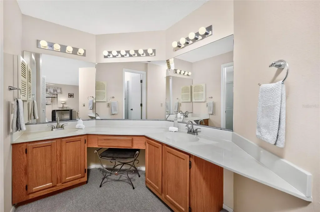 118 Pine Hollow Drive Englewood FL 34223