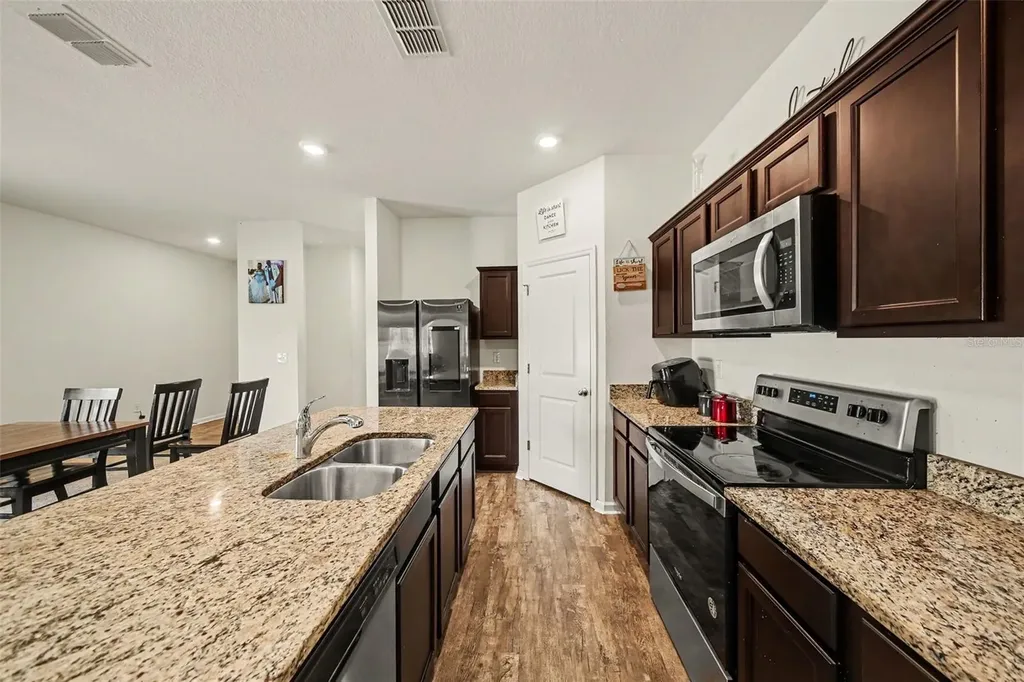 1006 Commuter Drive Deltona FL 32738