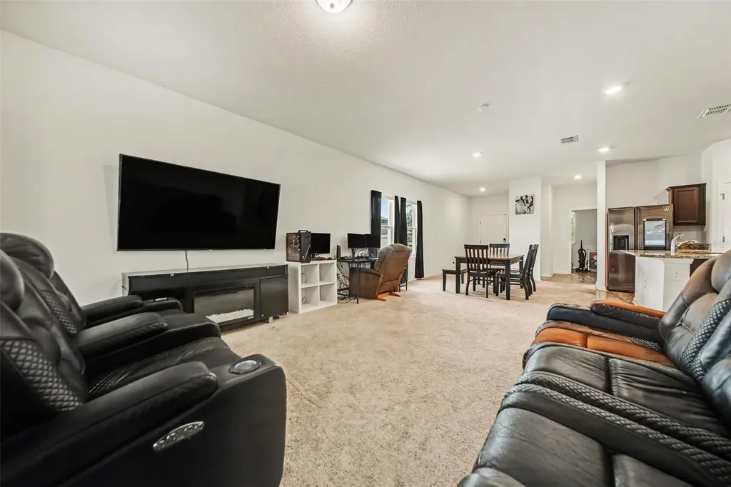 1006 Commuter Drive Deltona FL 32738