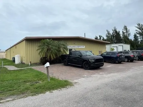 5654 Sarah Avenue Sarasota FL 34233