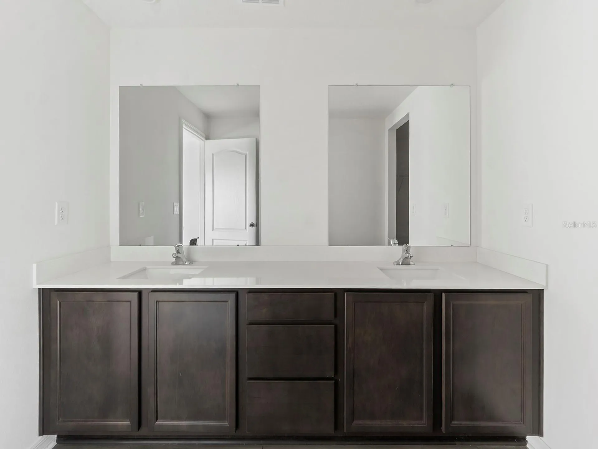 1730 Wynford Circle Tavares FL 32778