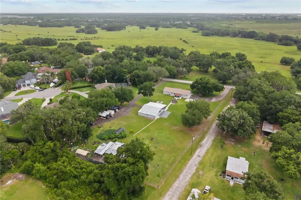 1960 Harbor Road Kissimmee FL 34746