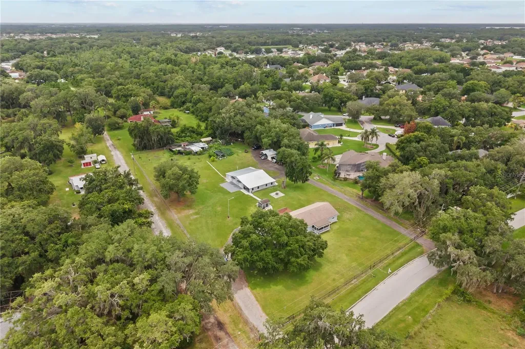 1960 Harbor Road Kissimmee FL 34746