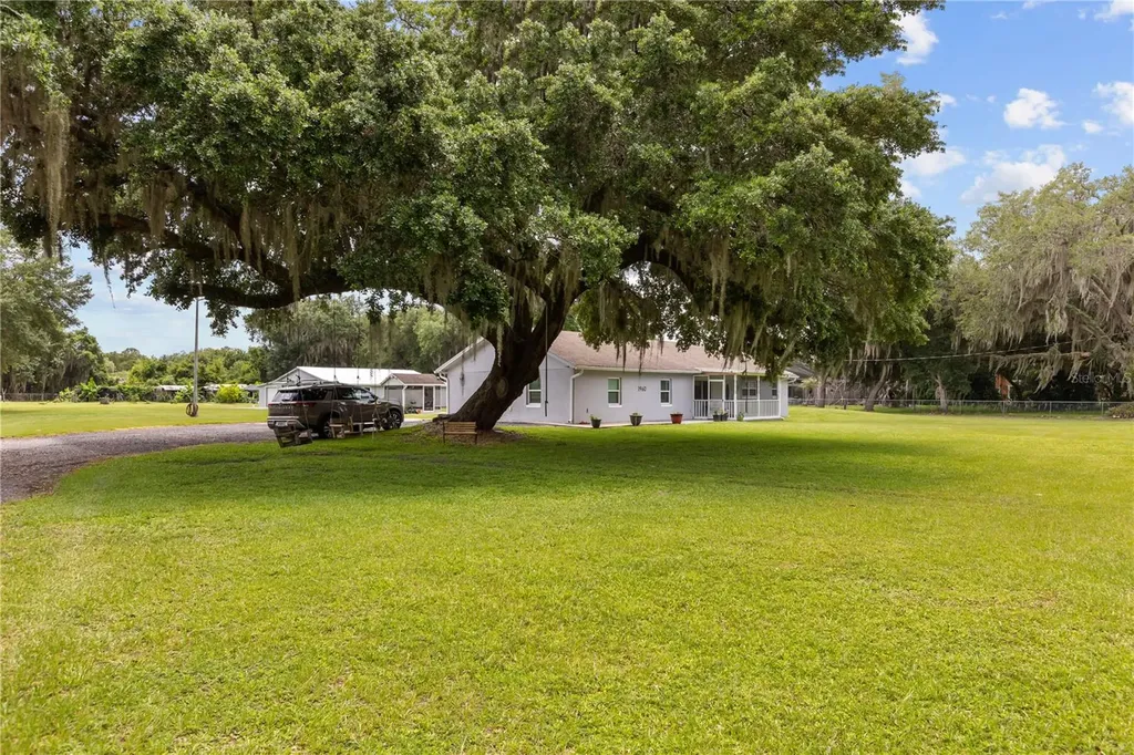 1960 Harbor Road Kissimmee FL 34746