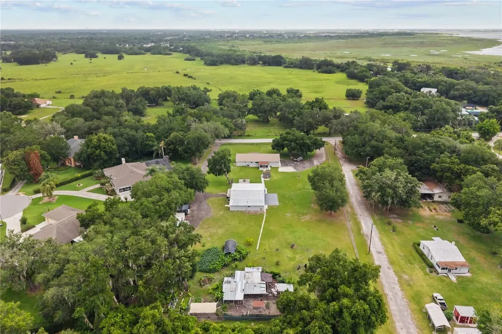 1960 Harbor Road Kissimmee FL 34746