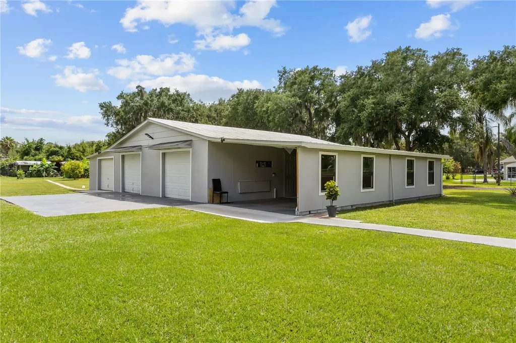 1960 Harbor Road Kissimmee FL 34746