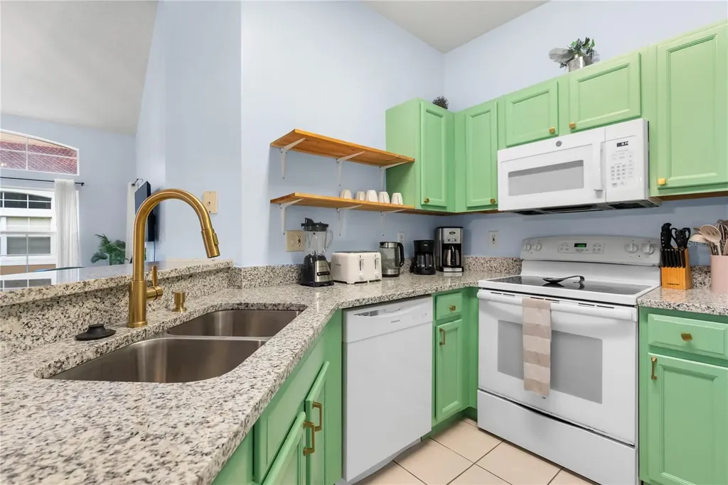 2733 Sun Key Place Kissimmee FL 34747