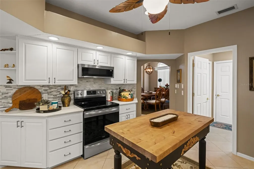 8420 Maybelle Drive Weeki Wachee FL 34613