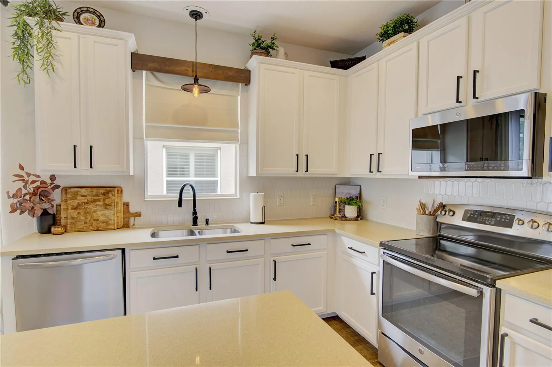 15153 Stonebriar Way Orlando FL 32826